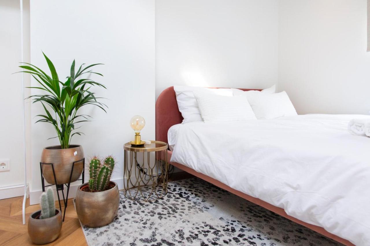 Trendy 2 Bedroom Accommodation On Perfect Location อัมสเตอร์ดัม ภายนอก รูปภาพ